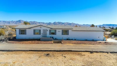 /international/us/3940-n-santa-maria-rd-golden-valley-az-110097784044/
