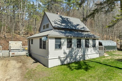 /international/us/151-155-mill-brook-road-thornton-nh-110107806767/