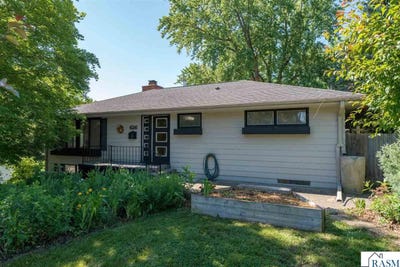 /international/us/626-austin-drive-st-peter-mn-110108798729/