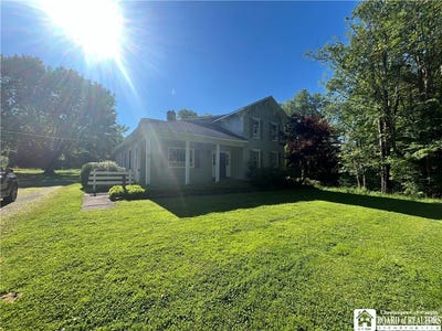 /international/us/4934-bayview-road-accord-ny-110108979634/