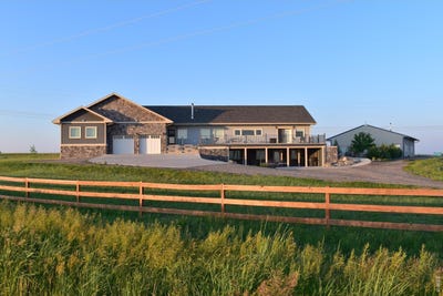/international/us/14456-n-county-road-9-wellington-co-110120553381/