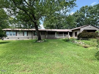 /international/us/4254-bowmantown-road-roxboro-nc-110100531565/