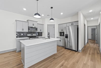 /international/us/2799-s-cedar-crest-wichita-ks-110110060784/