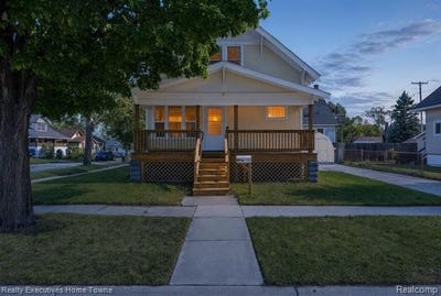 /international/us/1502-15th-street-port-huron-al-110119986740/