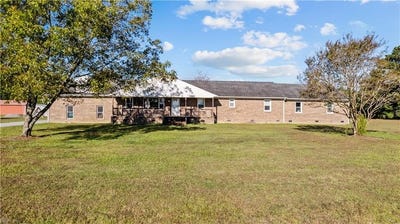 /international/us/2301-airport-road-suffolk-va-110107242631/