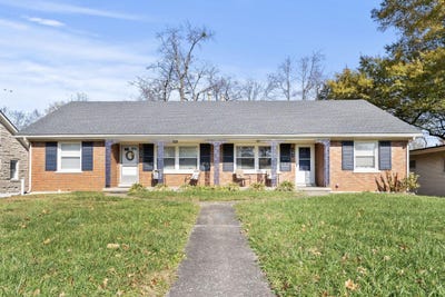 /international/us/129-greenbriar-road-lexington-ky-110103579603/