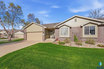/international/us/3403-s-pennant-pl-sioux-falls-sd-110108495222/