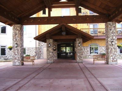 /international/us/6447-holiday-valley-road-ellicottville-ny-110079269397/