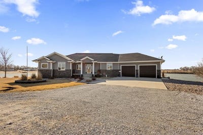 /international/us/1018-n-shore-drive-schuyler-ne-110105735574/