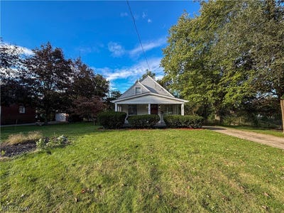 /international/us/426-e-laclede-avenue-youngstown-oh-110110326828/