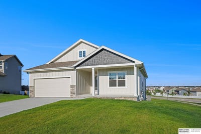 /international/us/10525-s-113th-street-papillion-ne-110108505440/