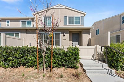 /international/us/35164-grove-trail-fallbrook-ca-110106379015/