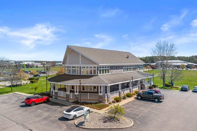 /international/us/3233b-business-park-drive-stevens-point-wi-110108469205/
