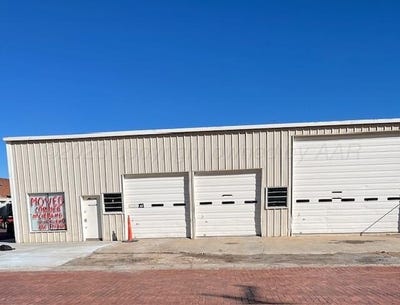 /international/us/101-e-4th-street-clarendon-tx-110107253208/