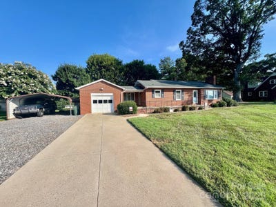 /international/us/61-stony-point-school-road-stony-point-nc-110101258945/