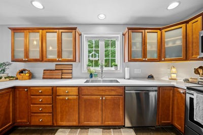 /international/us/163-winkley-farm-lane-rochester-nh-110119904192/