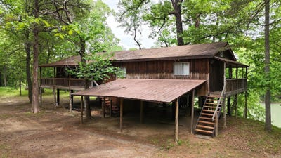 /international/us/14369-blackfork-drive-heavener-ok-110107544921/