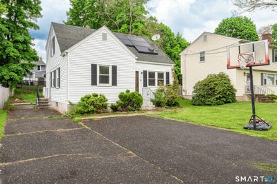 /international/us/117-westerly-street-manchester-ct-110108208793/
