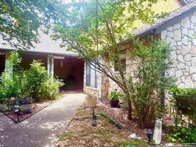 /international/us/701-thetford-san-antonio-tx-110120759219/