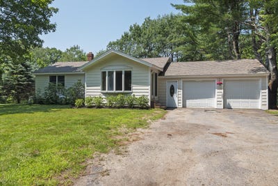 /international/us/464-meadow-road-topsham-me-110101027755/