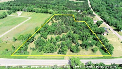 /international/us/12-acres-state-rd-13-wisconsin-dells-wi-110108504627/