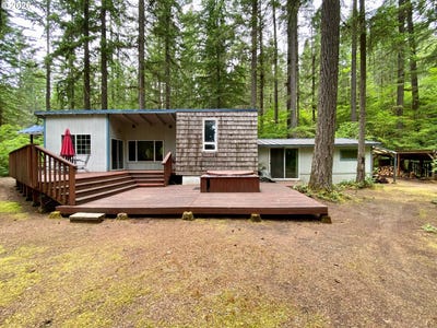 /international/us/cabin-99-northwoods-cougar-wa-110108543231/