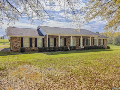 /international/us/19746-alabama-highway-33-moulton-al-110108532424/