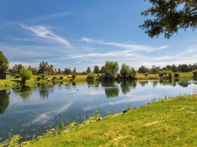 /international/us/1378-highland-view-loop-redmond-or-110108143059/