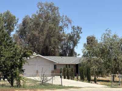 /international/us/22232-grangeville-boulevard-lemoore-ca-110108930771/