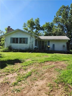 /international/us/16775-brook-park-rd-grasston-mn-110100978877/