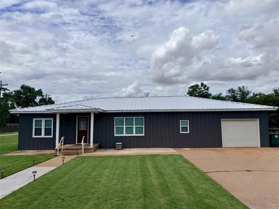 /international/us/711-e-walnut-street-fairview-ok-110108607197/