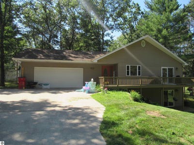/international/us/3385-midland-street-national-city-mi-110101213708/?lang=en