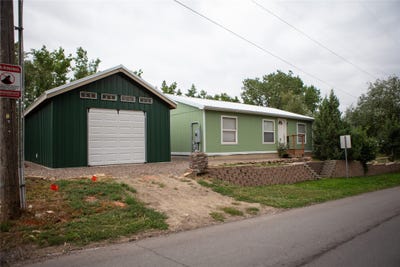 /international/us/2100-colorado-avenue-ne-black-eagle-mt-110120000896/