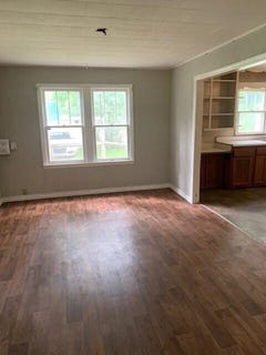 /international/us/424-reno-springs-road-walnut-shade-mo-110108304401/