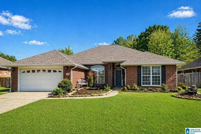 /international/us/220-cedar-meadow-maylene-al-110107466153/