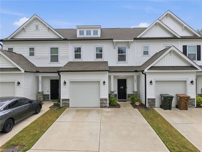 /international/us/103-oleo-lane-greensboro-nc-110107682760/