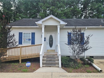 /international/us/757-s-main-street-raeford-nc-110101359648/?lang=zh-tw