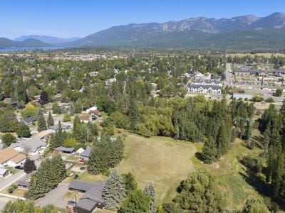 /international/us/1037-park-avenue-whitefish-mt-110120041395/