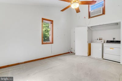 /international/us/7125-gordons-road-falls-church-va-110101006566/