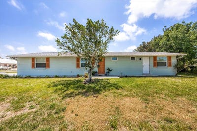 /international/us/1600-1610-morning-dove-lane-nw-englewood-fl-110098525124/