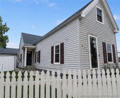 /international/us/826-east-8th-street-new-albany-in-110106618461/