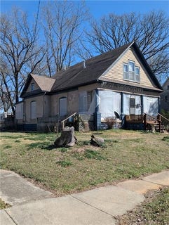 /international/us/403-s-adams-street-nevada-mo-110106433737/
