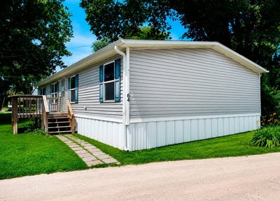 /international/us/1214-roseport-road-wathena-ks-110108587768/
