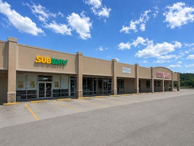 /international/us/150-wallace-wilkinson-boulevard-liberty-ky-110108444040/