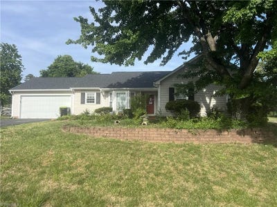 /international/us/165-river-crest-court-clemmons-nc-110107749189/