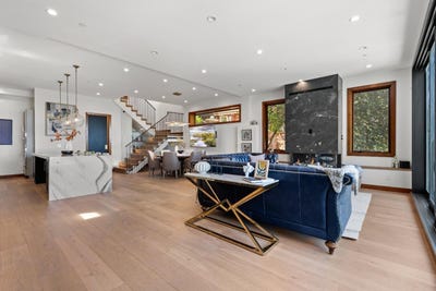 /international/us/786-humboldt-rd-brisbane-ca-110099296346/