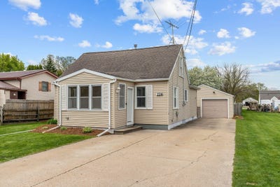 /international/us/226-gruenwald-avenue-neenah-wi-110107841310/