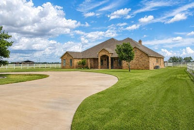 /international/us/3309-sw-8th-street-plainview-tx-110110365298/