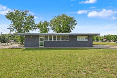 /international/us/1601-state-st-augusta-ks-110107954143/