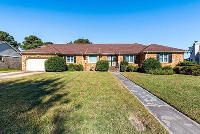 /international/us/308-lamp-post-dr-chesapeake-va-110120801883/